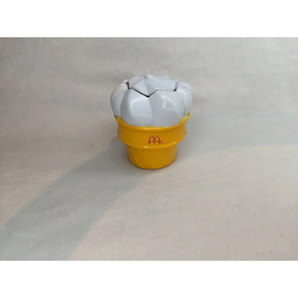 Vintage 1990 McDonalds Pop-up Ice Cream‎ Happy Meal Toy
